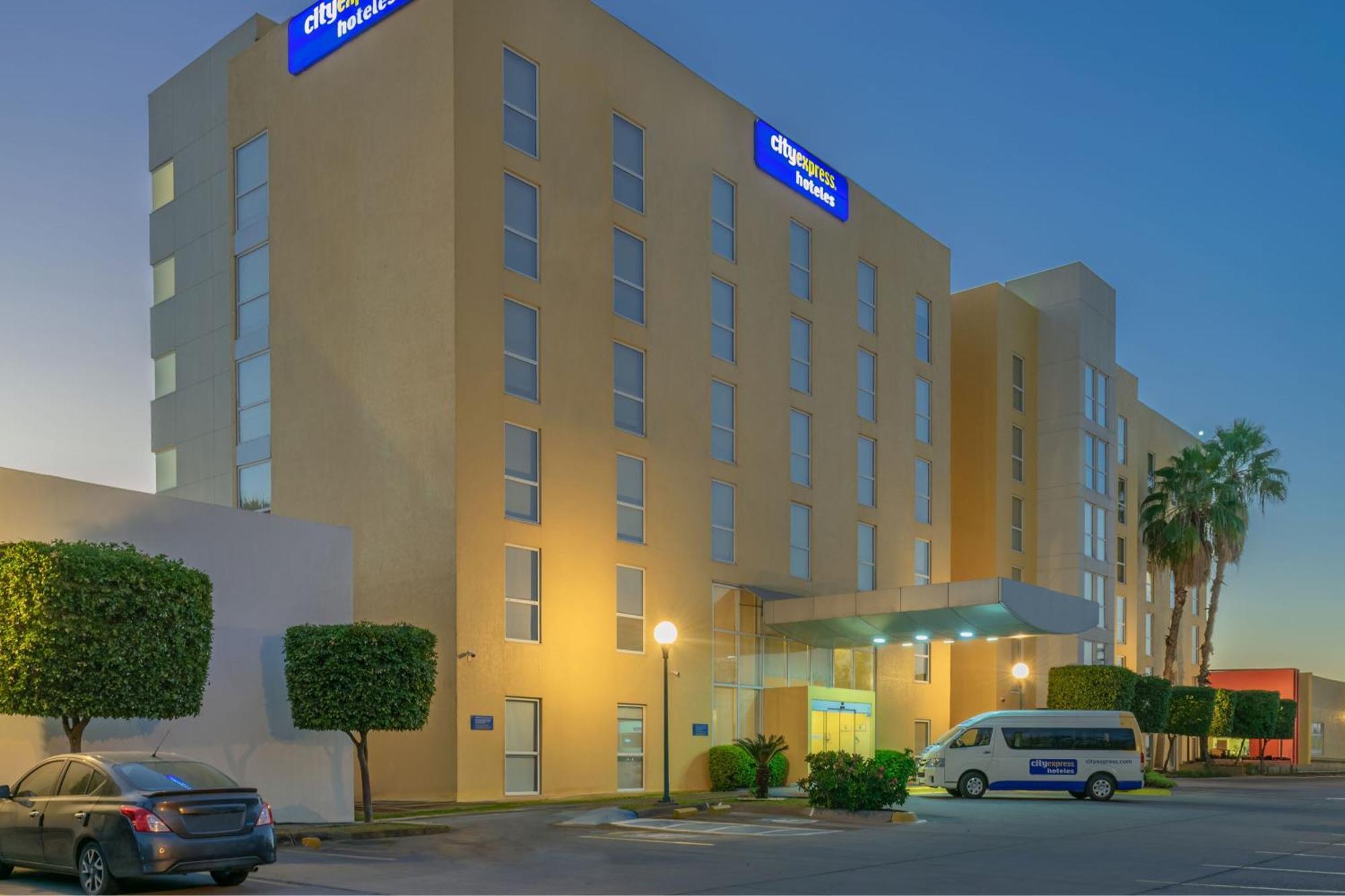 City Express By Marriott Culiacán Eksteriør bilde